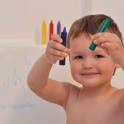 Nuby ID6156 jeu, jouet et adhésif de bain Crayons pour baignoire Bleu, Vert, Rouge, Violet, Jaune - Vue supplémentaire 6