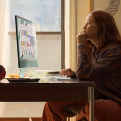 Apple iMac Apple M 59,7 cm (23.5") 4480 x 2520 pixels 8 Go 256 Go SSD PC All-in-One macOS Sonoma Wi-Fi 6E (802.11ax) Bleu - Vue supplémentaire 4