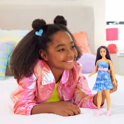 Barbie Fashionistas – Poupée Robe Azur Papillon - Vue supplémentaire 2