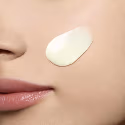 Clarins Crème Solaire Toucher Sec Visage UVA/UVB 50+ 50ml - Vue supplémentaire 3