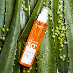 Clarins Eau-en-Brume Solaire SPF50+ 150ml - Vue supplémentaire 4