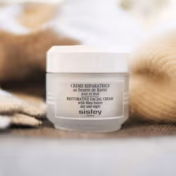 Sisley Creme Reparatrice Au Beurre De Karite 50ml - Vue supplémentaire 4