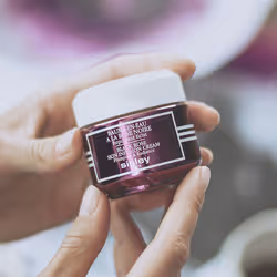 Sisley Baume en Eau à la Rose Noire 50ml - Vue supplémentaire 3