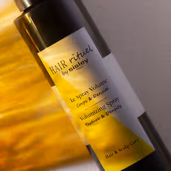 Le Spray Volume Corps & Densité HAIR RITUEL by SISLEY - Vue supplémentaire 2