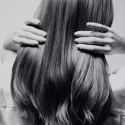 La Crème 230 HAIR RITUEL by SISLEY - Vue supplémentaire 4