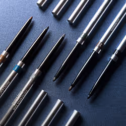 Sisley Phyto-Khol Star Waterproof eye pencil 0,3 g Kohl 18 Sparkling Black - Vue supplémentaire 2
