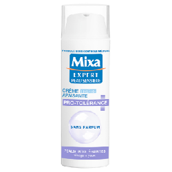 Le Lait Démaquillant Extra-pur Sans Pafum nettoie et démaquille le visage et les yeux dans le plus grand respect.