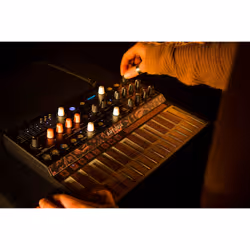 Arturia MicroFreak Synthétiseur analogue 25 Noir - Vue supplémentaire 4