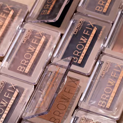 CATRICE Bang Boom Brow Fix Soap Stylist 4,1 g 050 Medium Brown - Vue supplémentaire 2