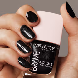 CATRICE Brave Metallics vernis à ongles 10,5 ml Noir Métallique - Vue supplémentaire 4