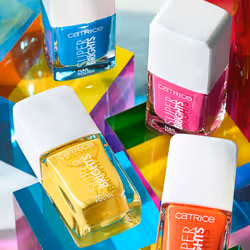 CATRICE Super Brights Nail Polish vernis à ongles 10,5 ml Bleu Gloss - Vue supplémentaire 7