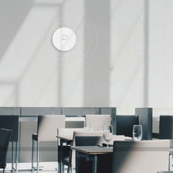TP-Link Omada EAP613 point d'accès réseaux locaux sans fil 1800 Mbit/s Blanc Connexion Ethernet, supportant l'alimentation via ce port (PoE)