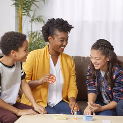 Taboo Enfants Contre Parents - Jeu De Societe De Réflexion - Vue supplémentaire 3