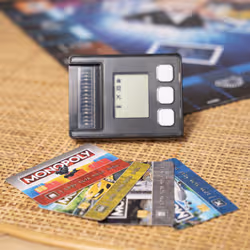 Monopoly Electronique Ultimate Rewards - Jeu De Societe - Jeu De Plateau - Version Française - Vue supplémentaire 12