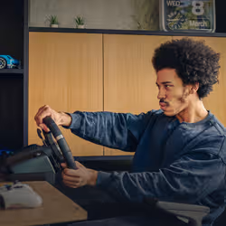 Logitech G G920 Noir USB 2.0 Volant + pédales Analogique/Numérique PC, Xbox One (941-000123) - Vue supplémentaire 3