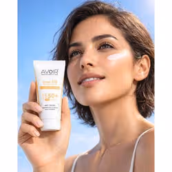 Avoir Actinic UV Ecran invisible spf50+ 50ml - Vue supplémentaire 3