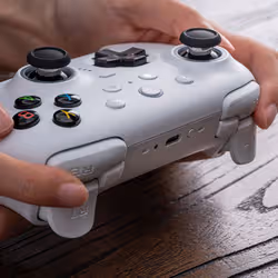 8Bitdo Ultimate 2 Wireless Blanc Bluetooth/RF/USB Manette de jeu Analogique/Numérique Android, MAC, PC - Vue supplémentaire 3