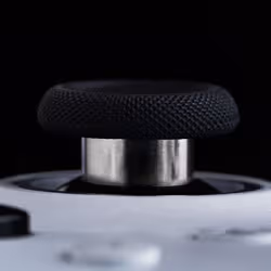 8Bitdo Ultimate 2 Wireless Blanc Bluetooth/RF/USB Manette de jeu Analogique/Numérique Android, MAC, PC - Vue supplémentaire 7