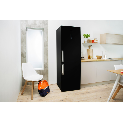 Indesit LI8 S2E K réfrigérateur-congélateur Pose libre 339 L E Noir