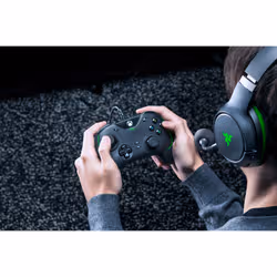 Razer Wolverine V2 Noir 3,5 mm Manette de jeu Analogique Xbox Series S, Xbox Series X - Vue supplémentaire 6