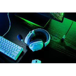 Razer BlackShark V2 Pro Casque Sans fil Arceau Jouer Bluetooth Blanc