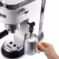 De’Longhi Dedica Style EC685.W Manuel Machine à expresso 1,1 L - Vue supplémentaire 3