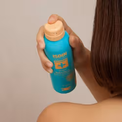 Isdin TEEN SKIN Acniben + Spray Boutons DU Corps 150 ML - Vue supplémentaire 2