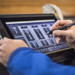 Wacom Cintiq Companion 2 tablette graphique Noir - Vue supplémentaire 3
