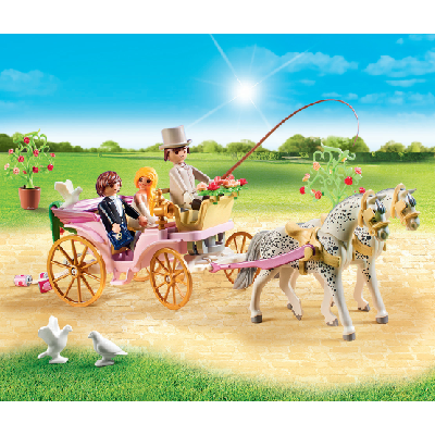 Playmobil City Life Carrosse Et Couple De Mariés Playmobil City Life Carrosse Et Couple De Mariés