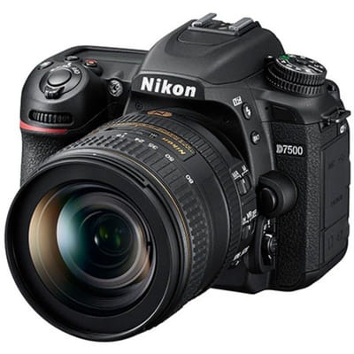 Réflex Numérique Nikon D7500 + Objectif Nikkor 18-140mm + Sacoche